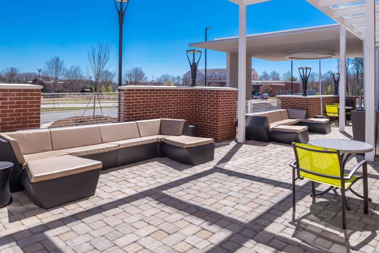 Springhill Suites By Marriott Greensboro Airport Exteriör bild